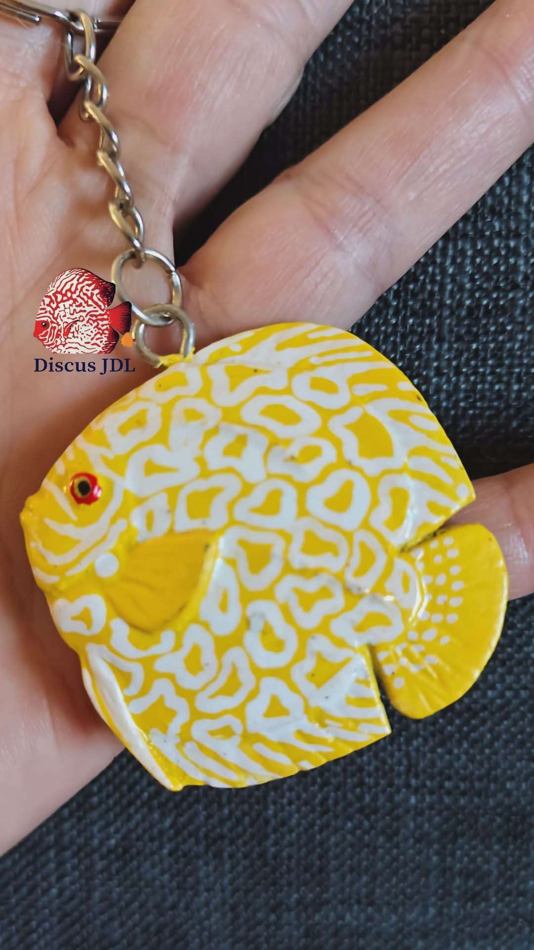 Porte clés Discus Pigeon Yellow Jaguar
